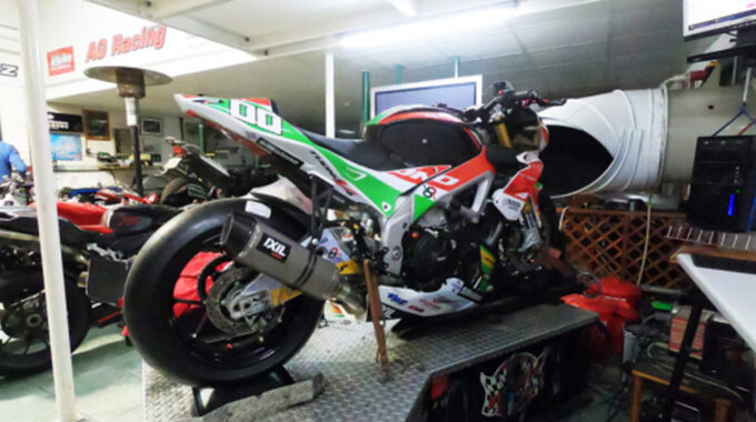 Nuevo VTR para la Aprilia Tuono V4 Cup